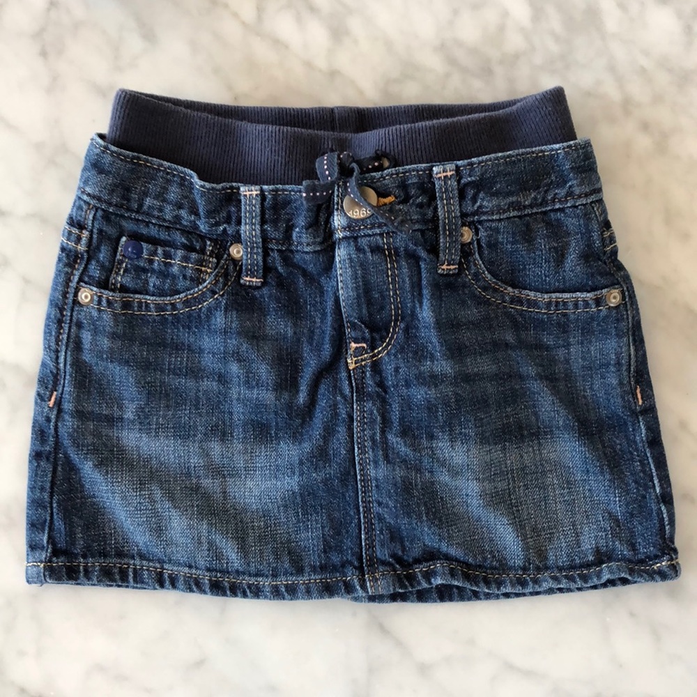 BABY GAP DENIM SKIRT SIZE 18-24 MONTHS